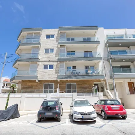 Lavish 3bed In Fair Water Homes Swieqi By Homely *