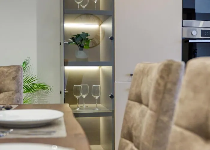 Apartment Lavish 3bed In Fair Water Homes Swieqi By Homely