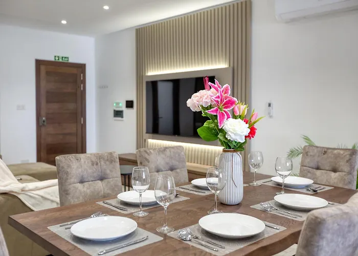Lavish 3bed In Fair Water Homes Swieqi By Homely Apartment