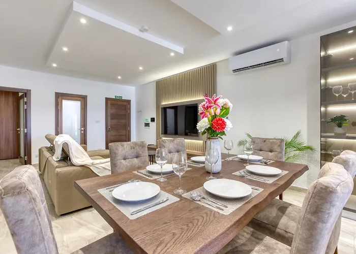Lavish 3bed In Fair Water Homes Swieqi By Homely *