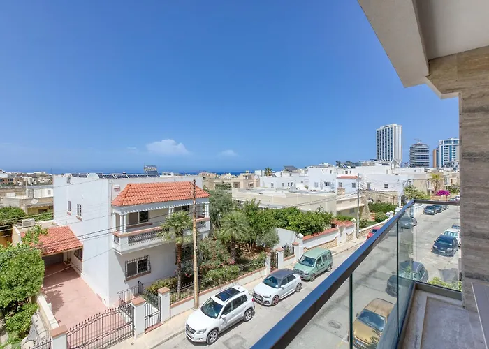 Lavish 3bed In Fair Water Homes Swieqi By Homely