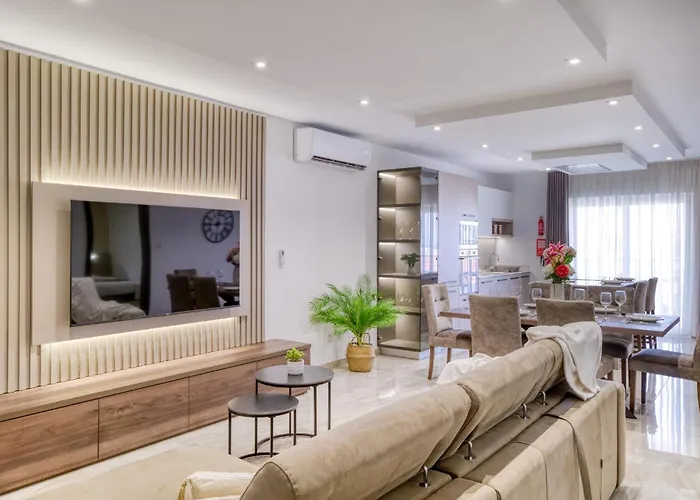 Lavish 3bed In Fair Water Homes Swieqi By Homely *